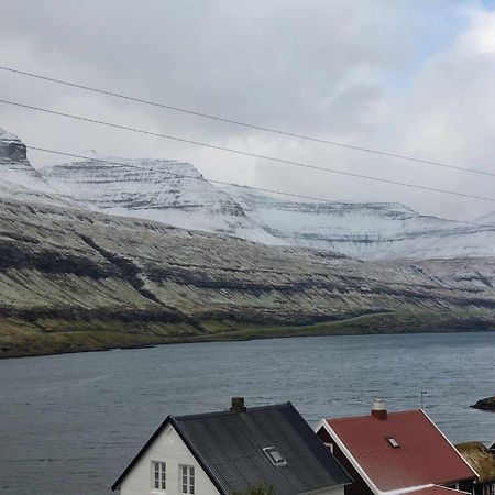 Fjord Guesthouse Funningsfjordur Exterior foto