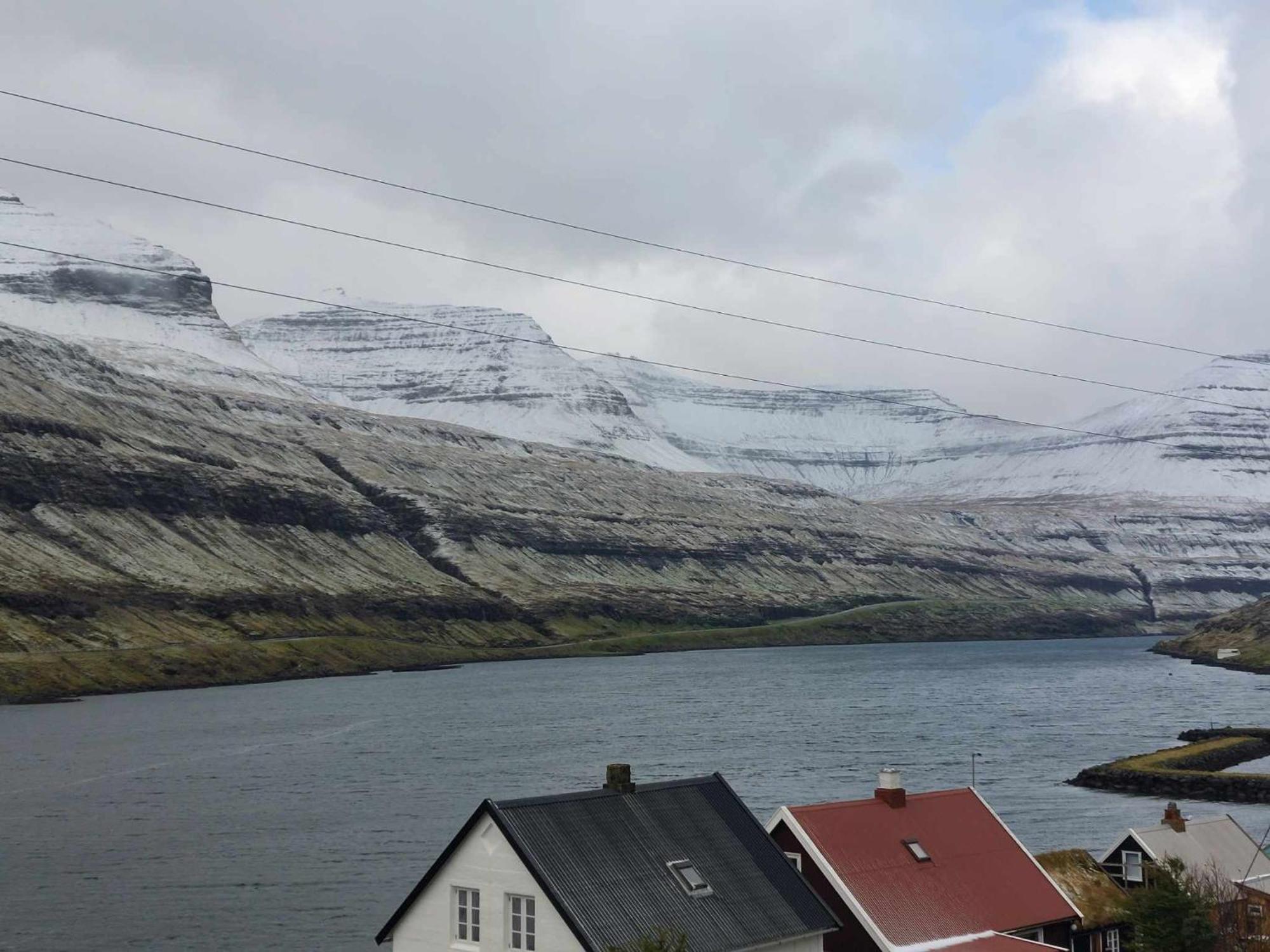 Fjord Guesthouse Funningsfjordur Exterior foto